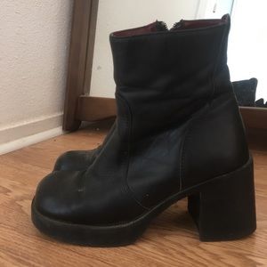 90s black boots